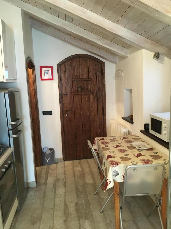 Appartamento In Casa D'Epoca 奥斯塔 外观 照片